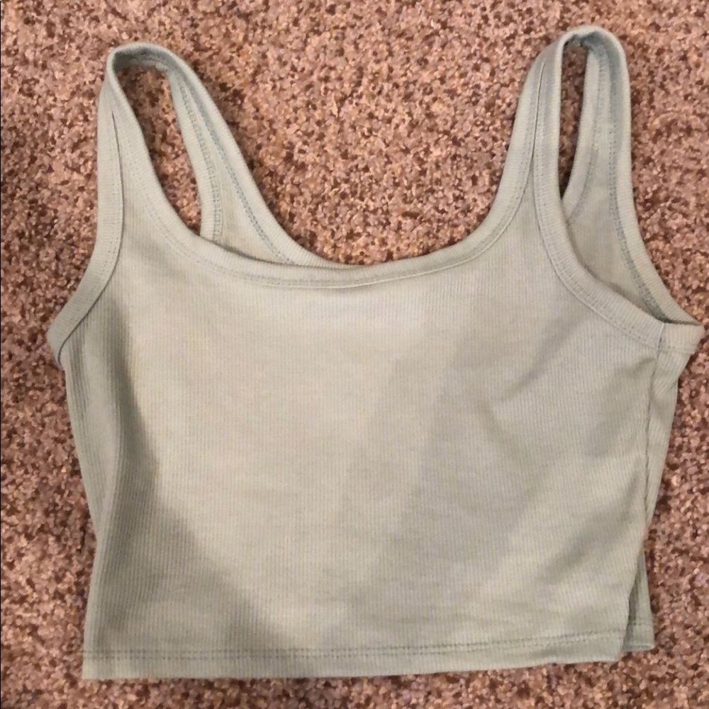 crop top